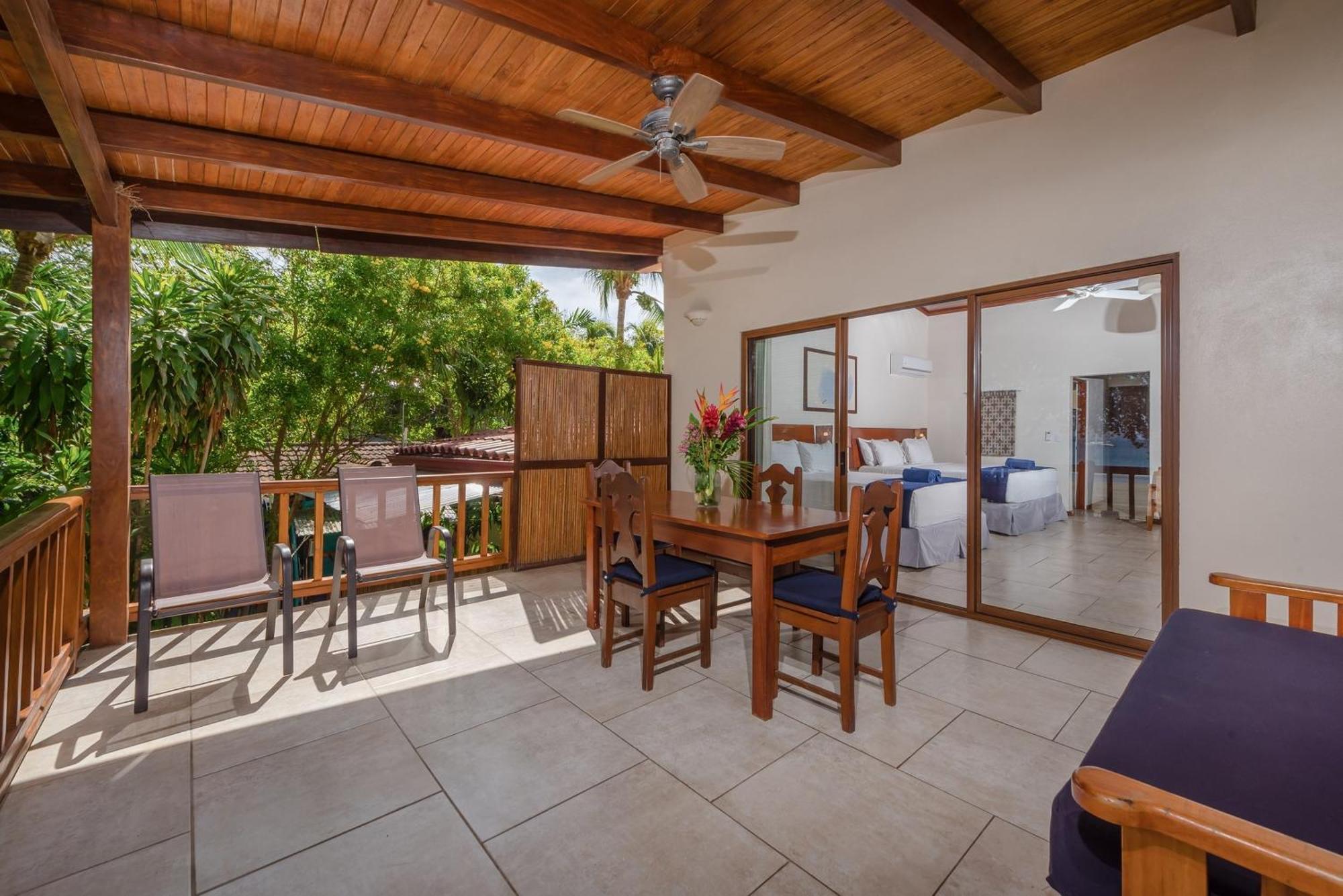 The Coast Beachfront Hotel Tamarindo Zimmer foto