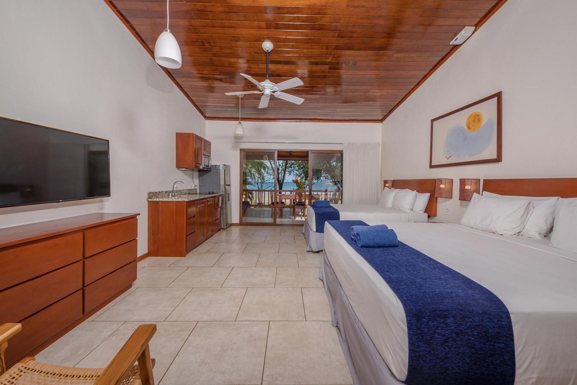 The Coast Beachfront Hotel Tamarindo Zimmer foto
