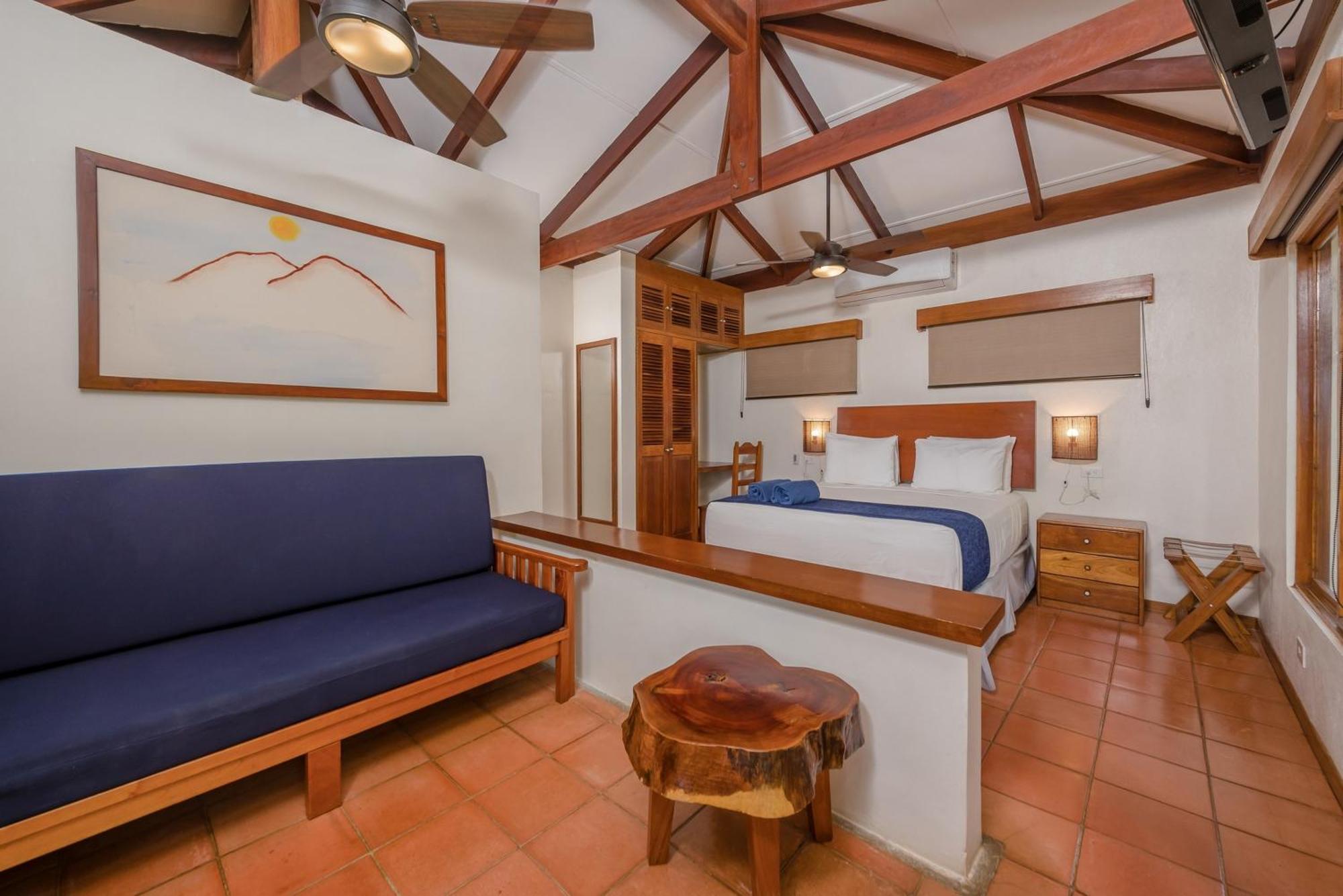 The Coast Beachfront Hotel Tamarindo Zimmer foto
