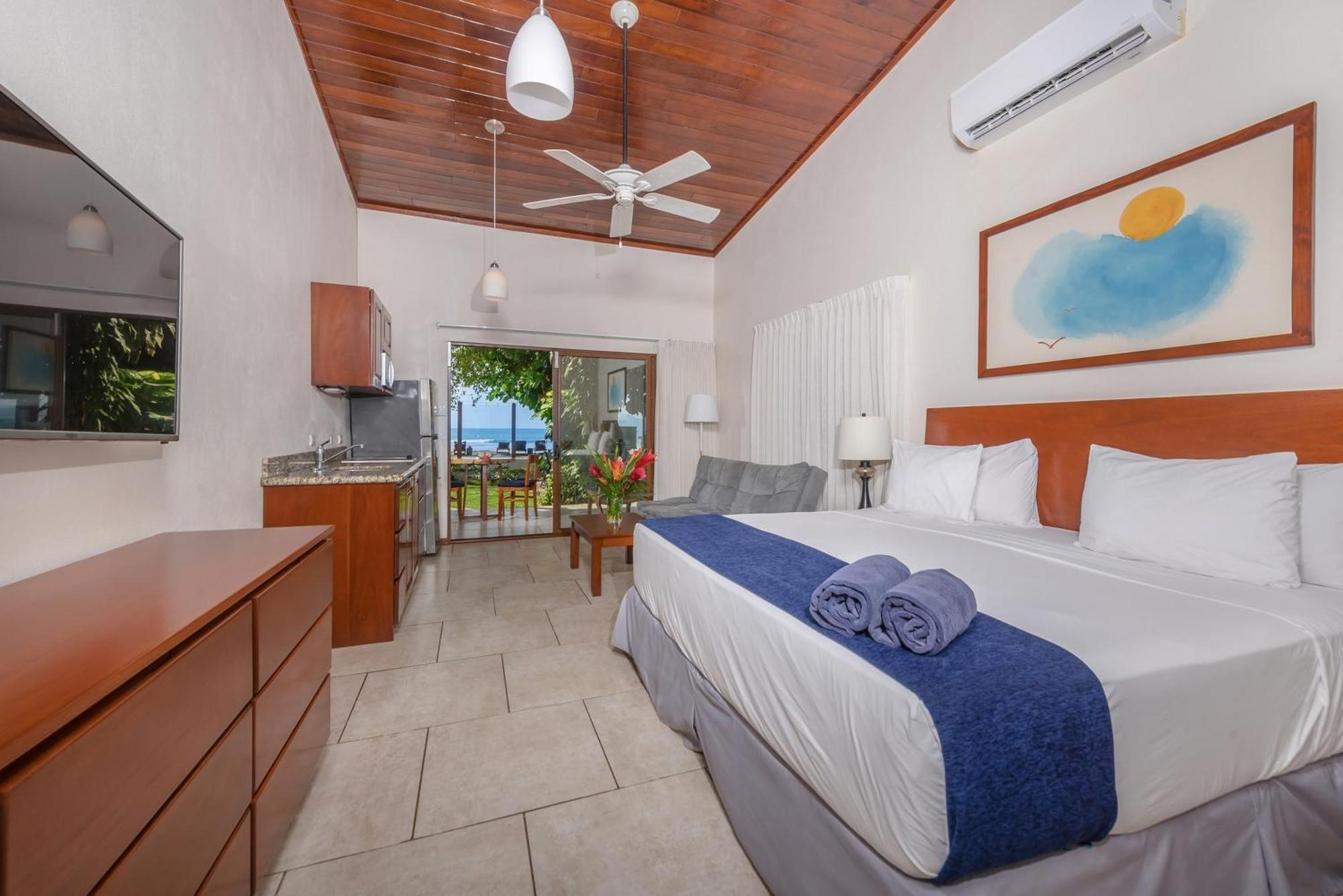 The Coast Beachfront Hotel Tamarindo Zimmer foto